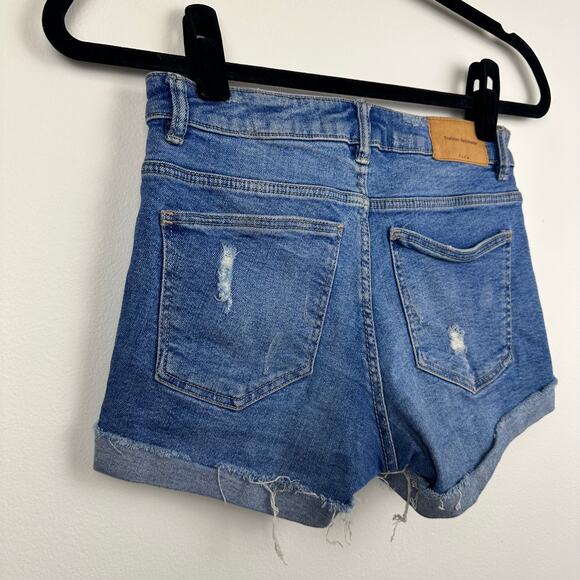Zara Trafaluc Denimwear Womens Five-Pocket Distressed Medium Wash Jean Shorts 2 - Picture 6 of 9